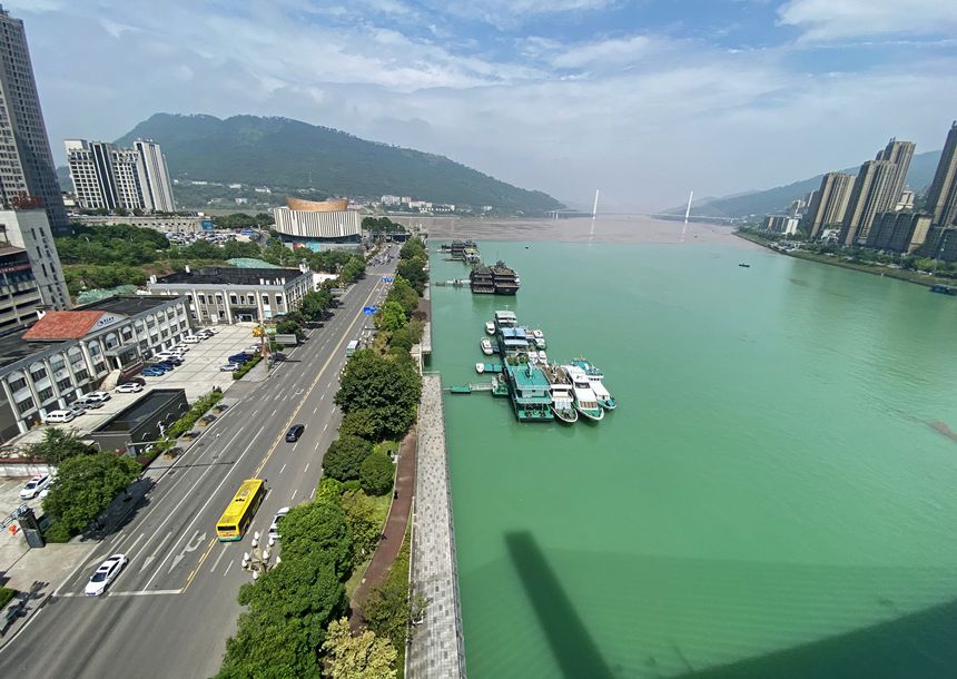 ܇c݆{R򌡱SӔz