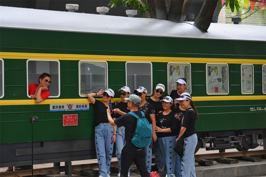 ԡGƤ܇鱳մoϽ˚cz