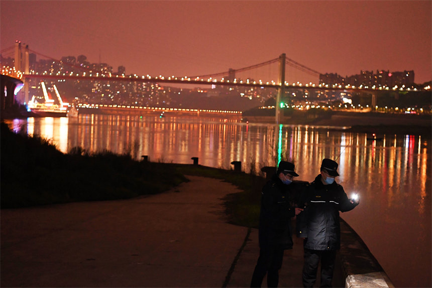 Ϧ֮ҹƺֵоCψ̷꠆Tݠ^ˮSLcѲ߉z