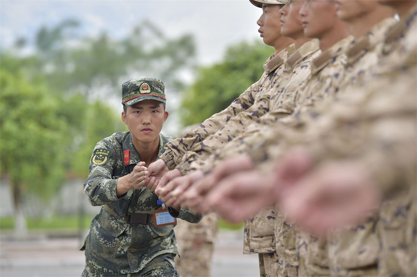 ӖL±MЇӖ ־z