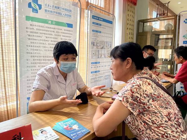 進行義診活動。黃亞輝 攝