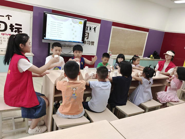 趣味課堂。黔江區委宣傳部供圖