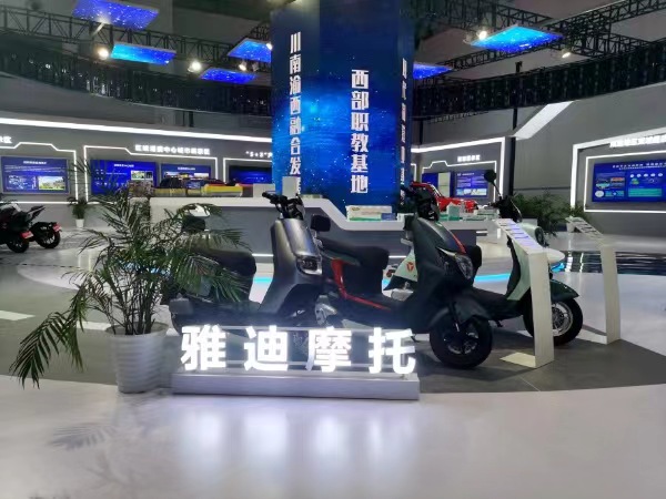 雅迪摩托。徐雯瑄攝