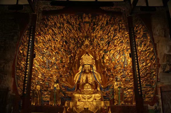 大足石刻千手觀音造像。李波攝