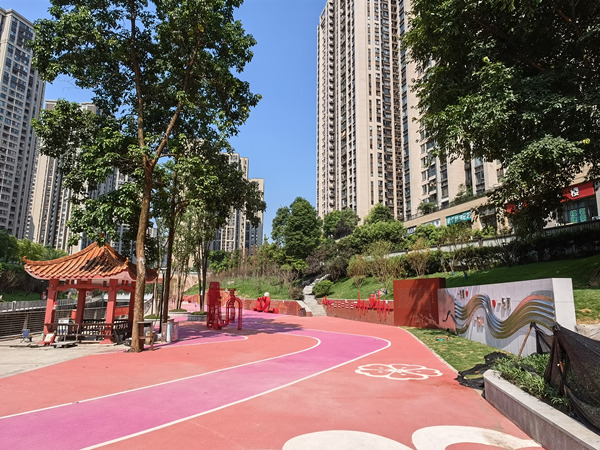 七彩愛情谷。黃秋彤攝