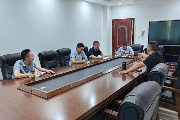 會議現場。石柱縣衛生健康綜合行政執法支隊供圖