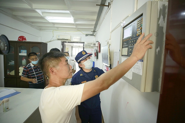 檢查現場。渝北區消防救援支隊供圖