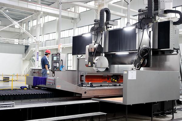 智能裝備產業。余鴻攝