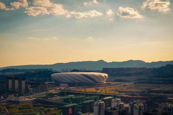 重慶龍興足球場。藍天攝