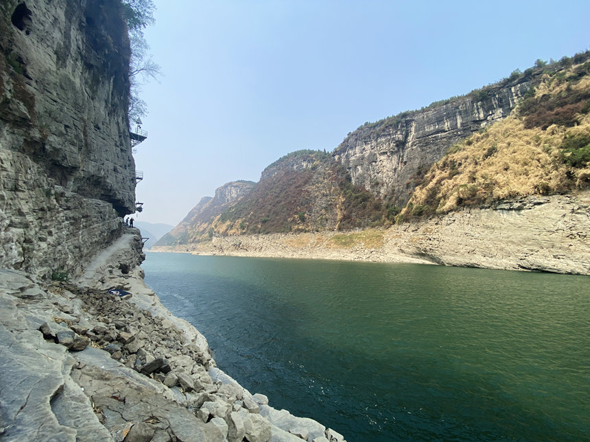 陡峭的烏江棧道。黃河攝