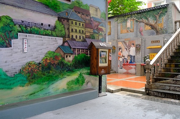 龍門路片區老舊小區墻繪。重慶市住房城鄉建委供圖