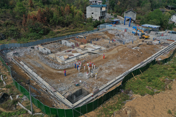 施工現場。萬雪蓮攝