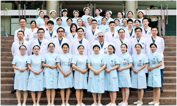 重慶醫科大學附屬兒童醫院神經外科團隊。重醫附屬兒童醫院供圖