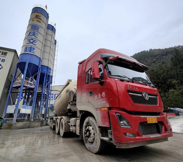 建設物資補給充足。丁衛林攝