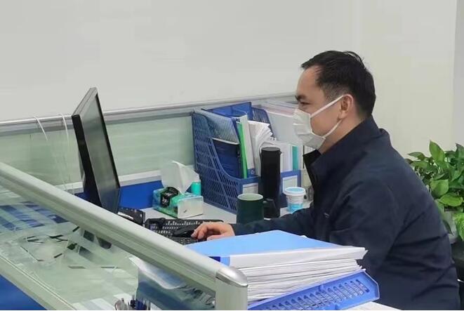 重慶交通開投集團黨員疫情期間堅守崗位。重慶交通開投集團供圖