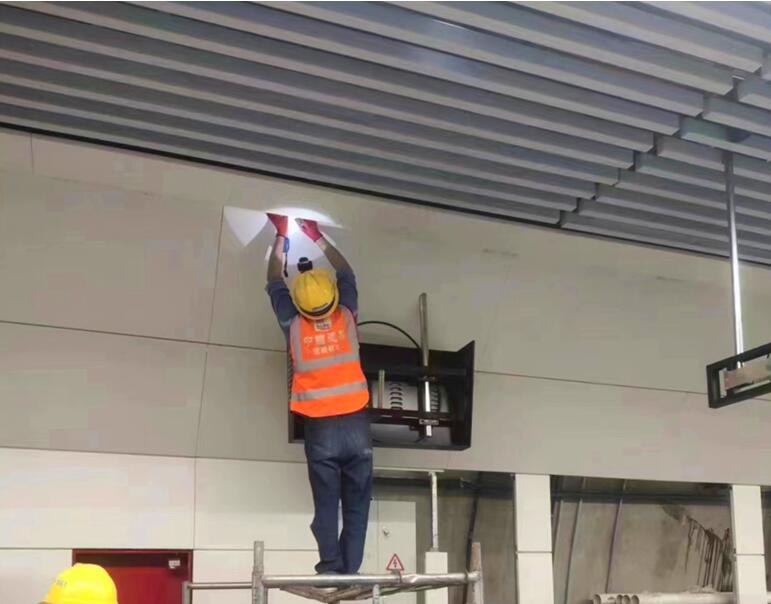 地鐵5號線北延伸段悅港大道站正在加緊施工。重慶軌道集團供圖