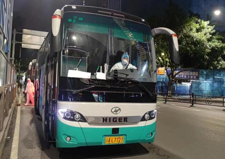 應急轉運。重慶交運集團供圖