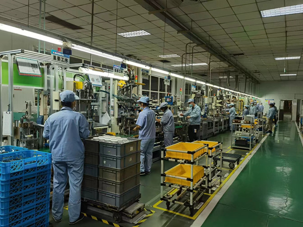 九龍坡重慶建設車用空調器有限公司順利復產。九龍坡區經信委供圖