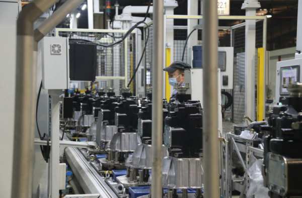 生產現場。慶鈴集團供圖