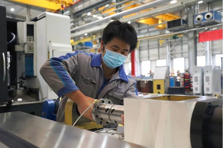 機床集團生產車間。重慶機電集團供圖