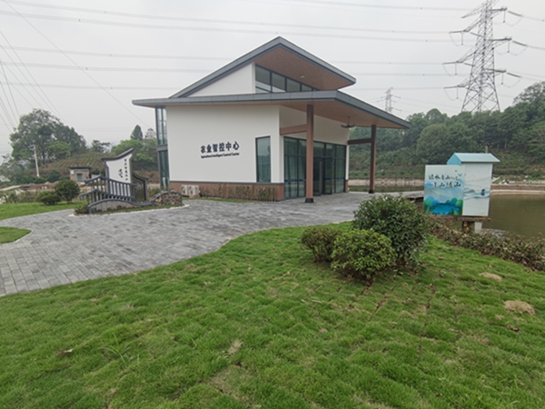 水產養殖基地農業智控中心。鄭建君攝