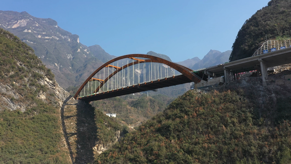 城開高速蓼子特大橋。重慶高速集團供圖