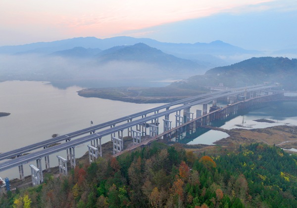 城開高速公路。重慶高速集團供圖