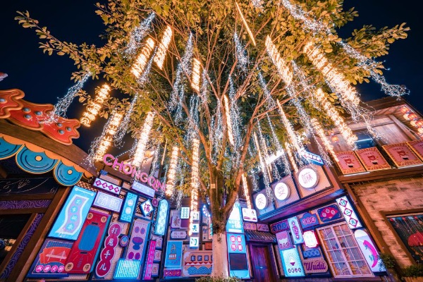 重慶融創渝樂小鎮實景圖。融創文旅城供圖