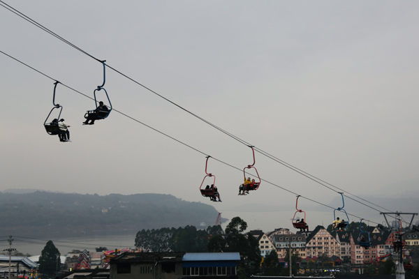 游客在景區游玩。楊孝永攝