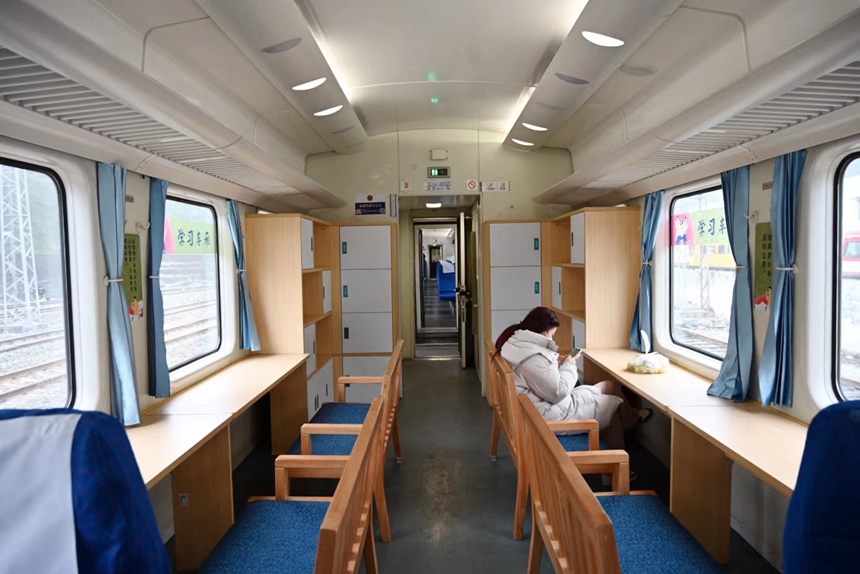 “學習車廂”。羅希雅攝