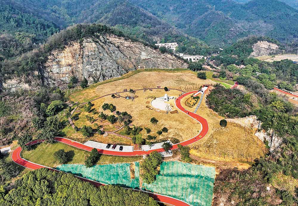 一月二十九日，中梁云峰集中連片廢棄礦山治理提升項目現場，53號礦山已被打造成“露營基地”。記者 張錦輝 攝/視覺重慶