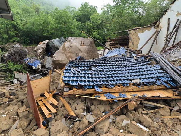 受災現場。南江地質隊供圖