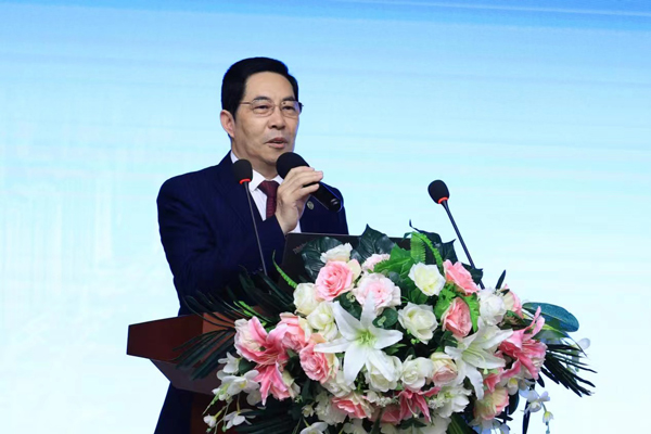 重慶星榮整形外科醫院首席專家暨名譽總院長李世榮致辭。重慶星榮整形外科醫院供圖