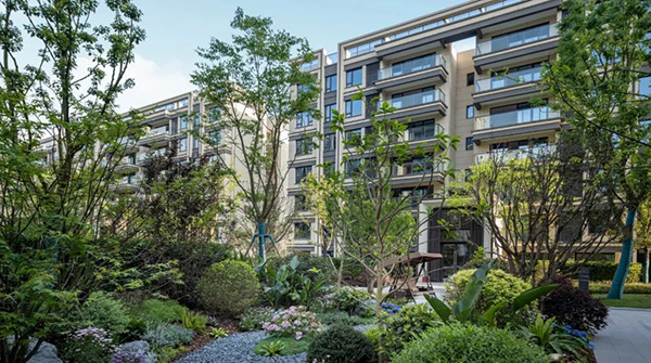 學宸名著交付實景圖。龍湖供圖