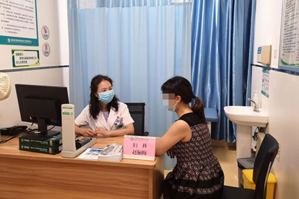 專家下沉。兩江新區人民醫院供圖