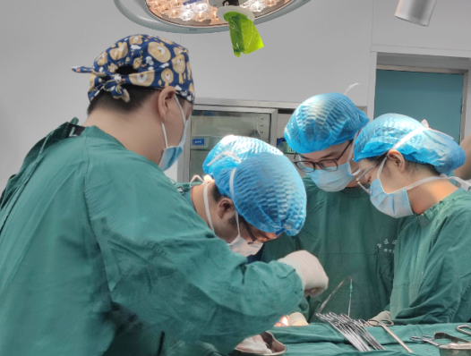 手術現場。重慶西區醫院供圖