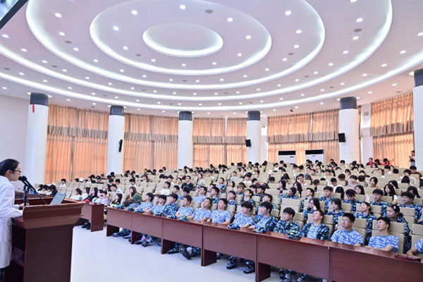 健康教育講座現場。沙坪壩區陳家橋醫院供圖