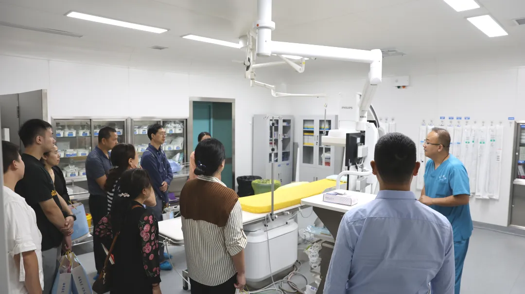 參觀現場。重慶西區醫院供圖