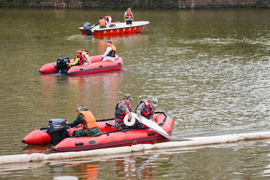 應急演練現場。重慶市生態環境局供圖