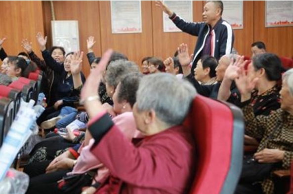 社區居民在講堂互動。重慶市反詐騙中心供圖
