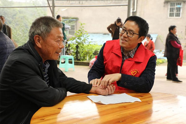 義診。江津區中醫院供圖