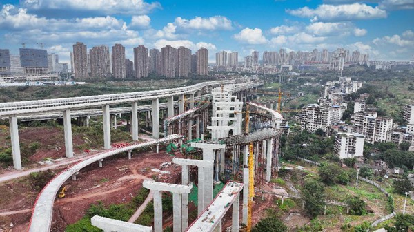 渝長復線連接道項目建設現場。楊曜齊攝