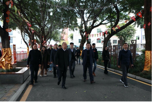 代表團在重慶能源工業技師學院參觀。重慶能源工業技師學院供圖