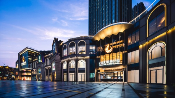 “水晶體”濱江立面。長嘉匯供圖