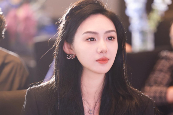 辜婷婷在活動現場。重慶諾美欣悅醫療美容診所供圖