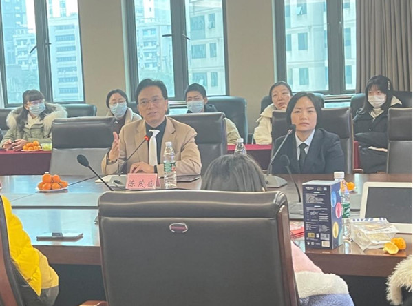 陳茂盛發言。重慶愛爾眼科醫院總院供圖