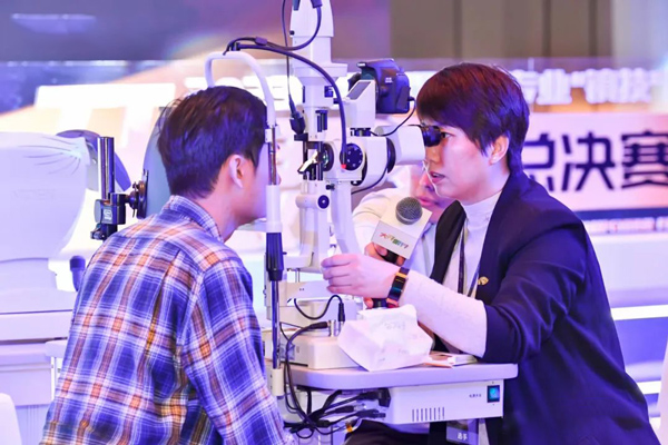 比賽現場。重慶何氏眼科醫院供圖