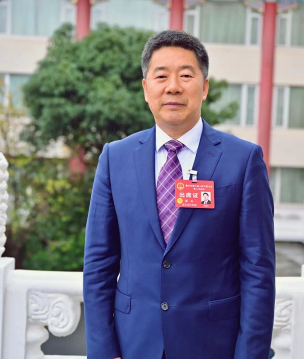 重慶市人大代表，重慶機場集團黨委書記、董事長戴科。受訪者供圖