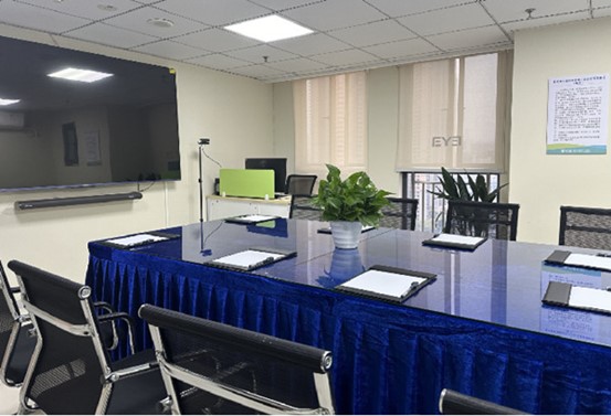 遠程醫療會診中心。重慶愛爾眼科醫院總院供圖