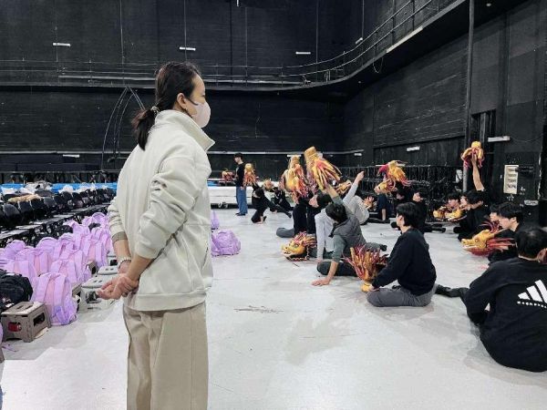 演出團隊排練現場。重慶大學供圖